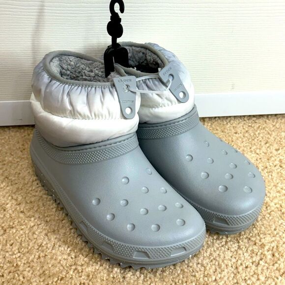 NWT Crocs Womens Classic Neo Puff Shorty Gorpcore Snow Boots Grey White - Picture 1 of 13